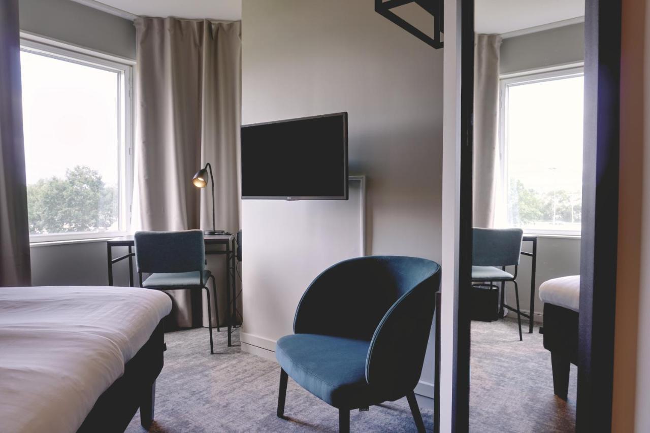 Hotel First